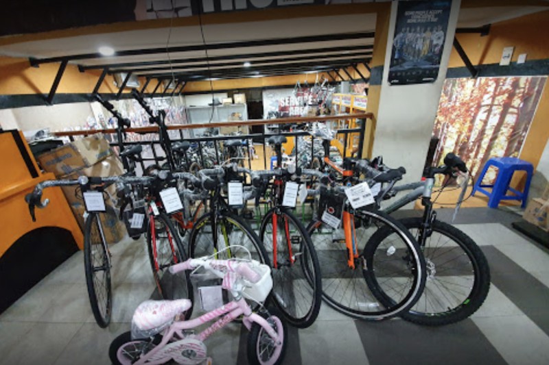 Toko Kala Bike: Adipala's Unstoppable Cycling Heartbeat
